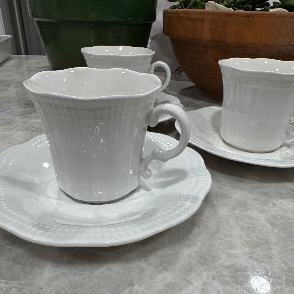 Mikasa Allura DH 900 Allura White Tea Cups & Saucers Vintage Rare 90s